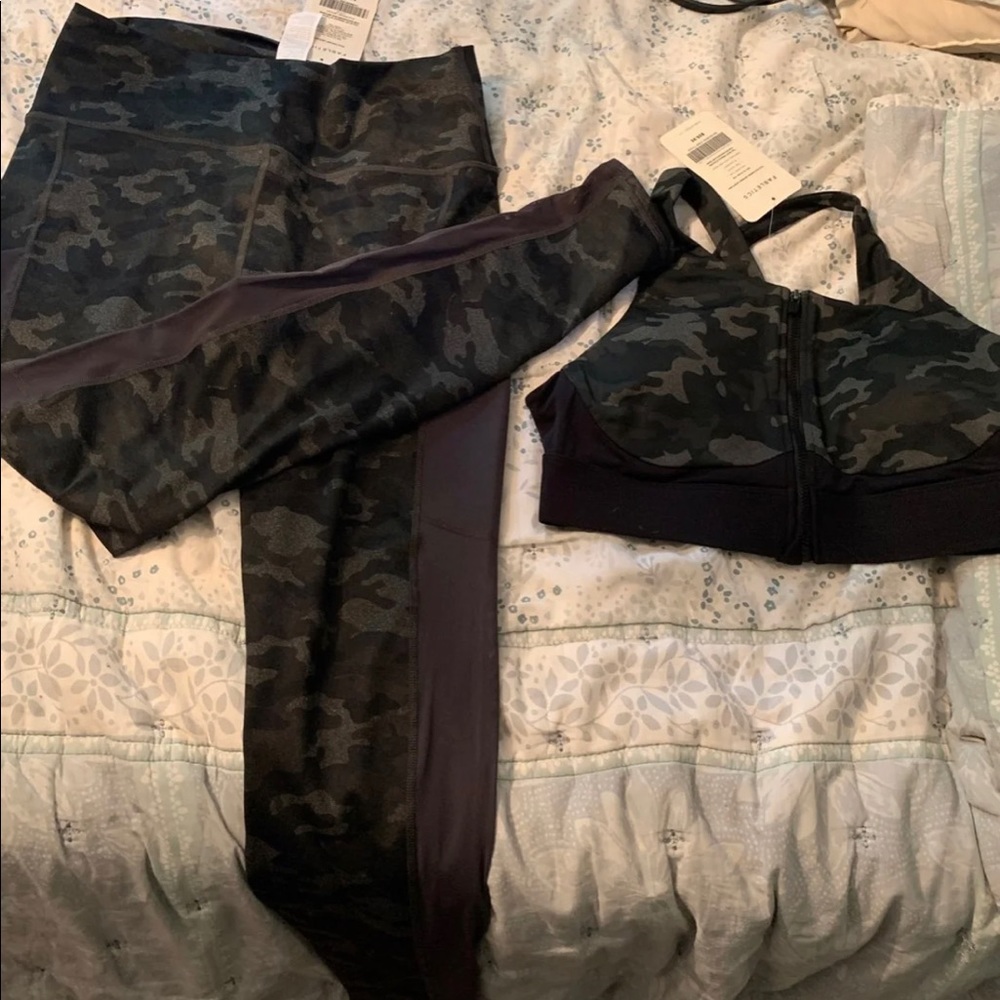 Fabletics Camo set